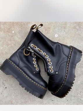 ISO Dr. Martens Sinclair Max Hi